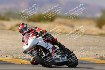 media/Dec-17-2022-SoCal Trackdays (Sat) [[224abd9271]]/Turn 7 Set 2 (1140am)/